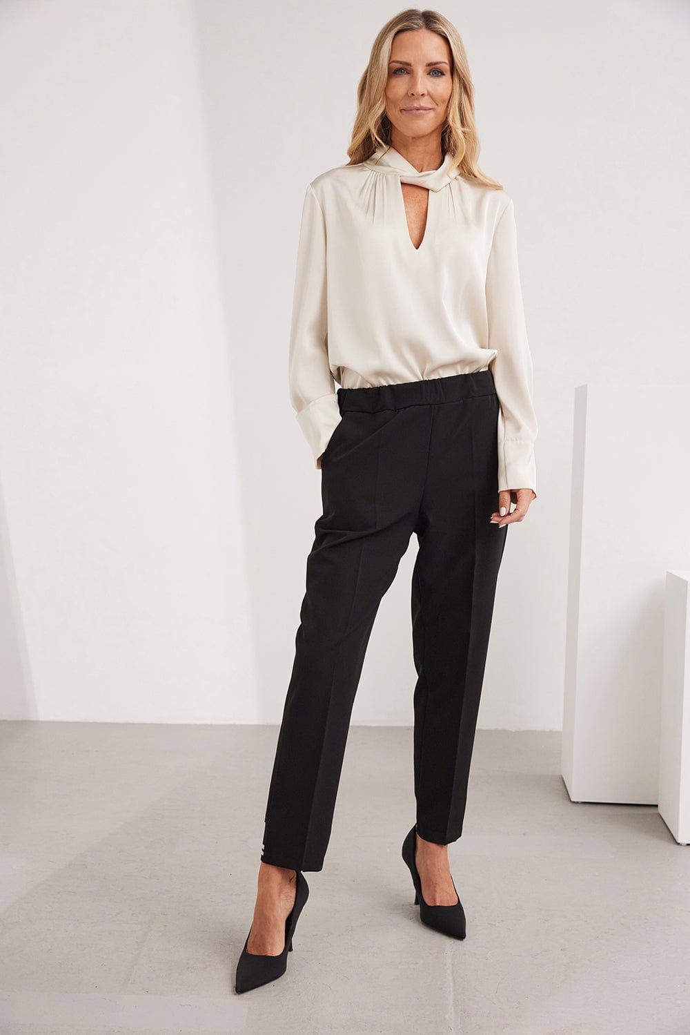 PERUZZI Long Sleeve Twist Neck Blouse