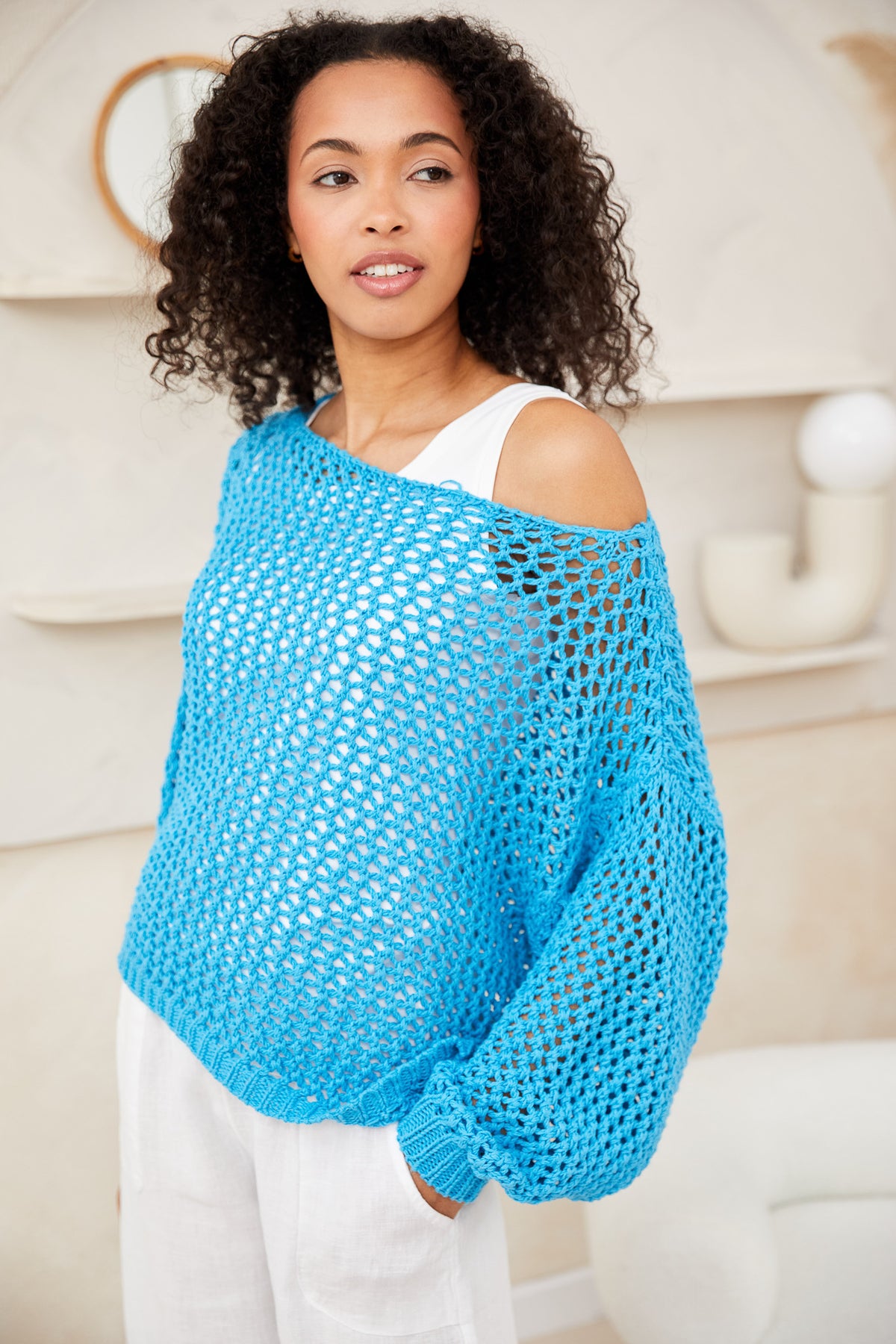 ART Short Crochet Knit