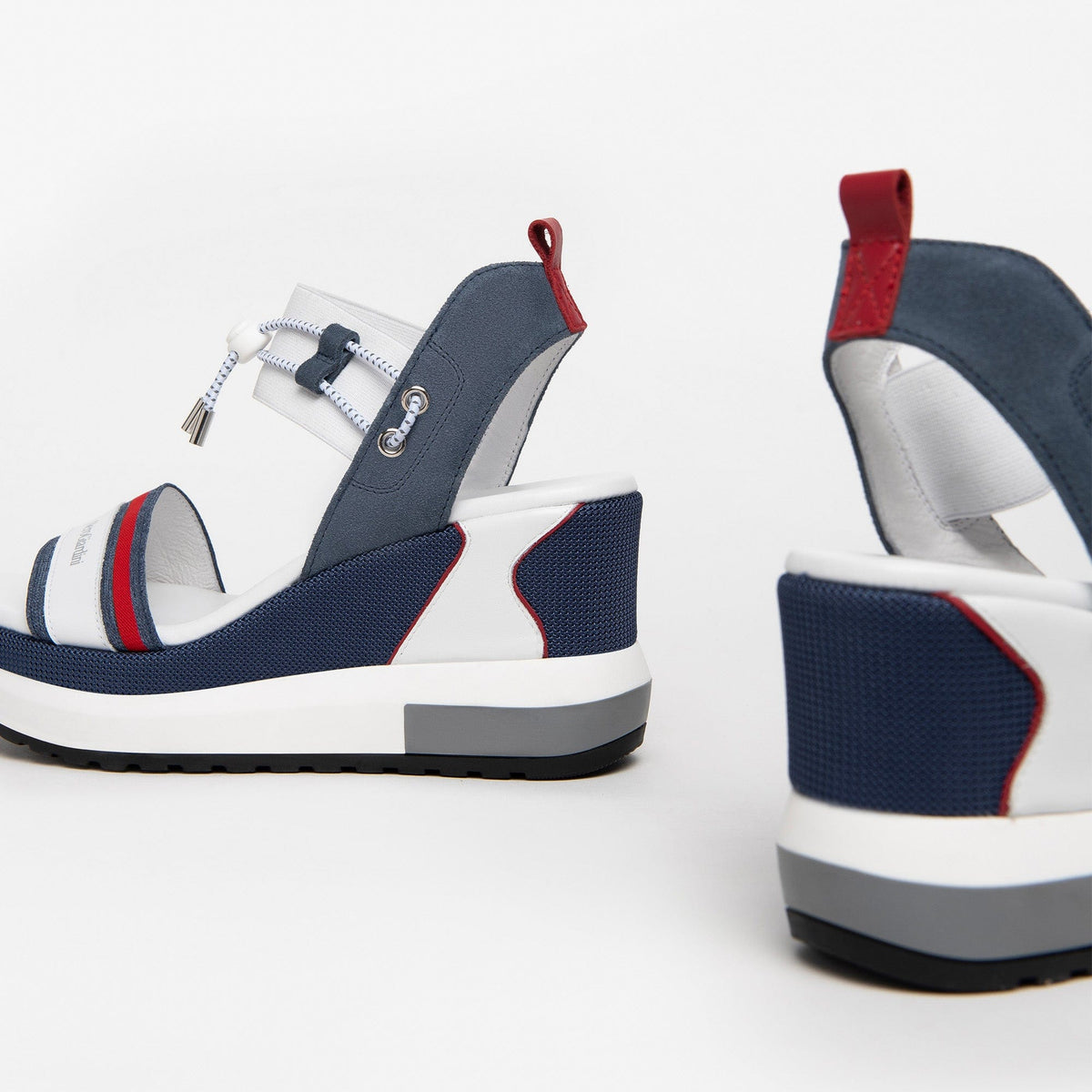 Nero Giardini Nautical Wedge
