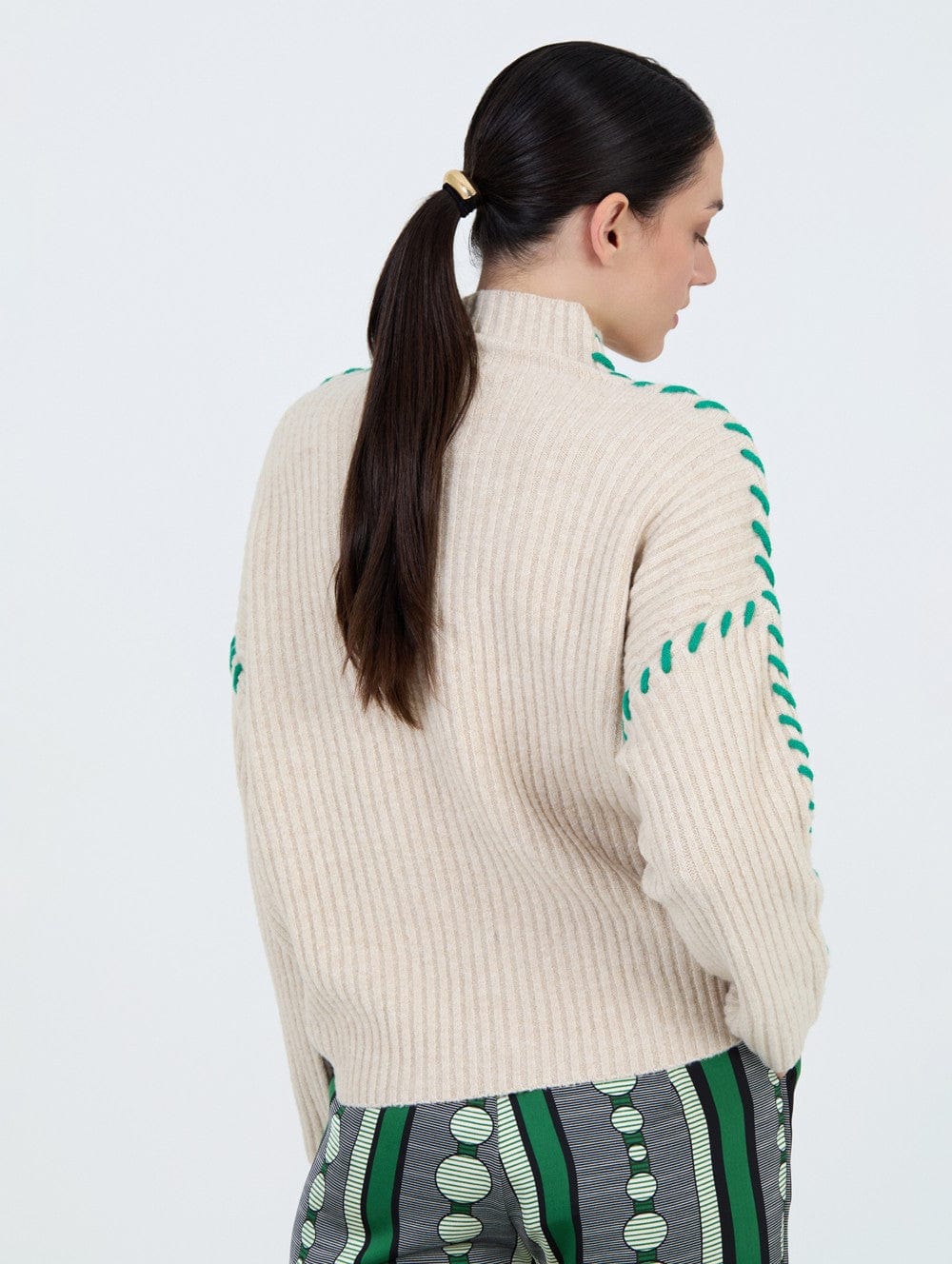 Skatie Contrast Trim Knit