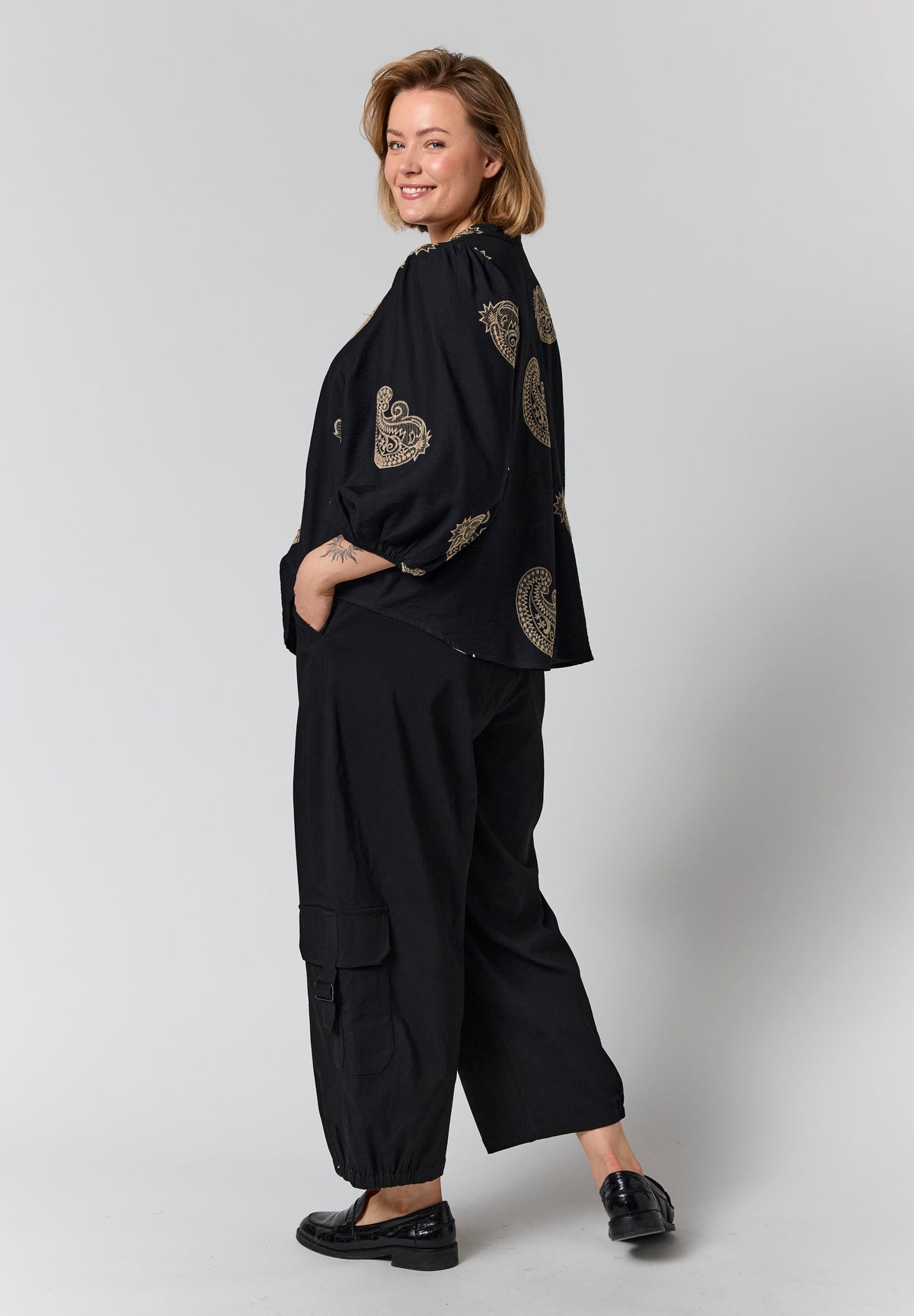 GOZZIP Paisley Print Blouse