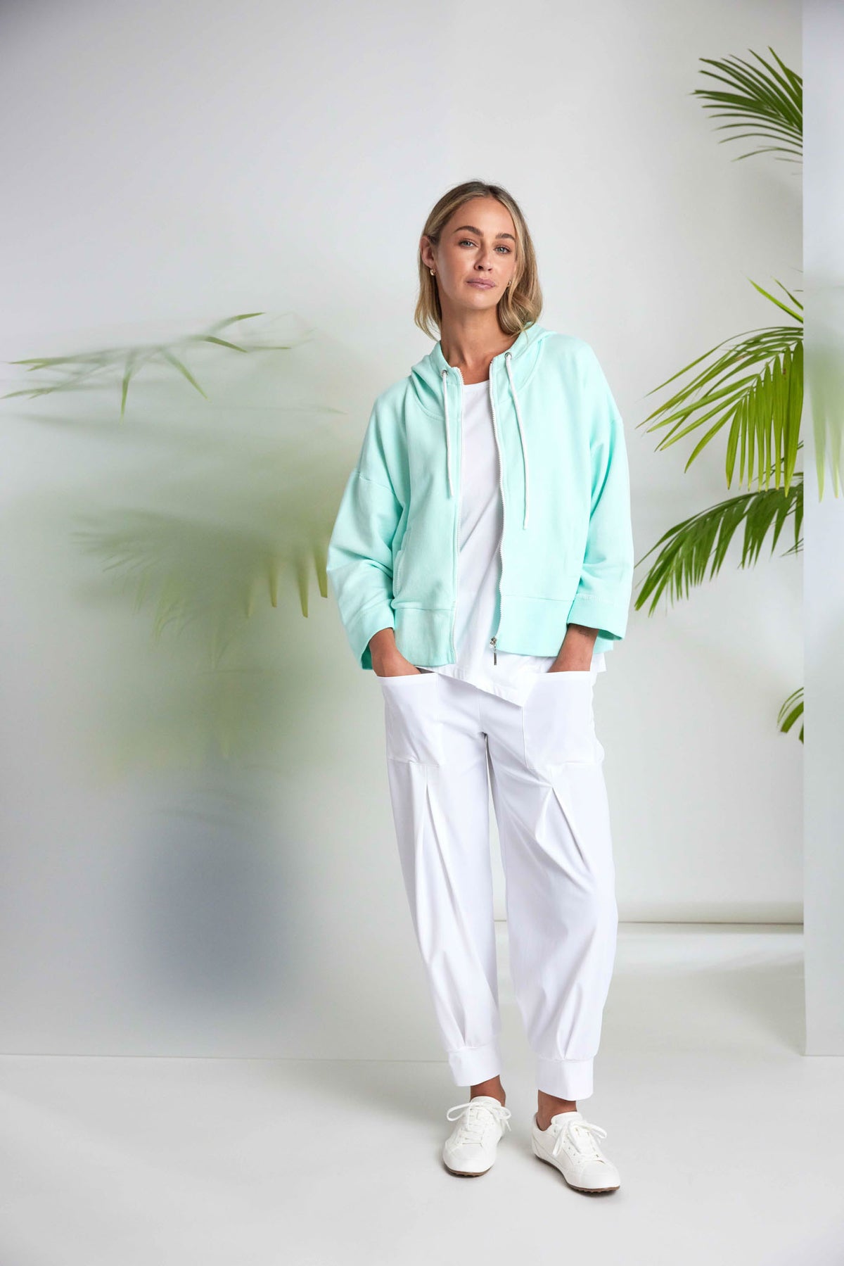 NAYA Front Pocket Tech Trouser