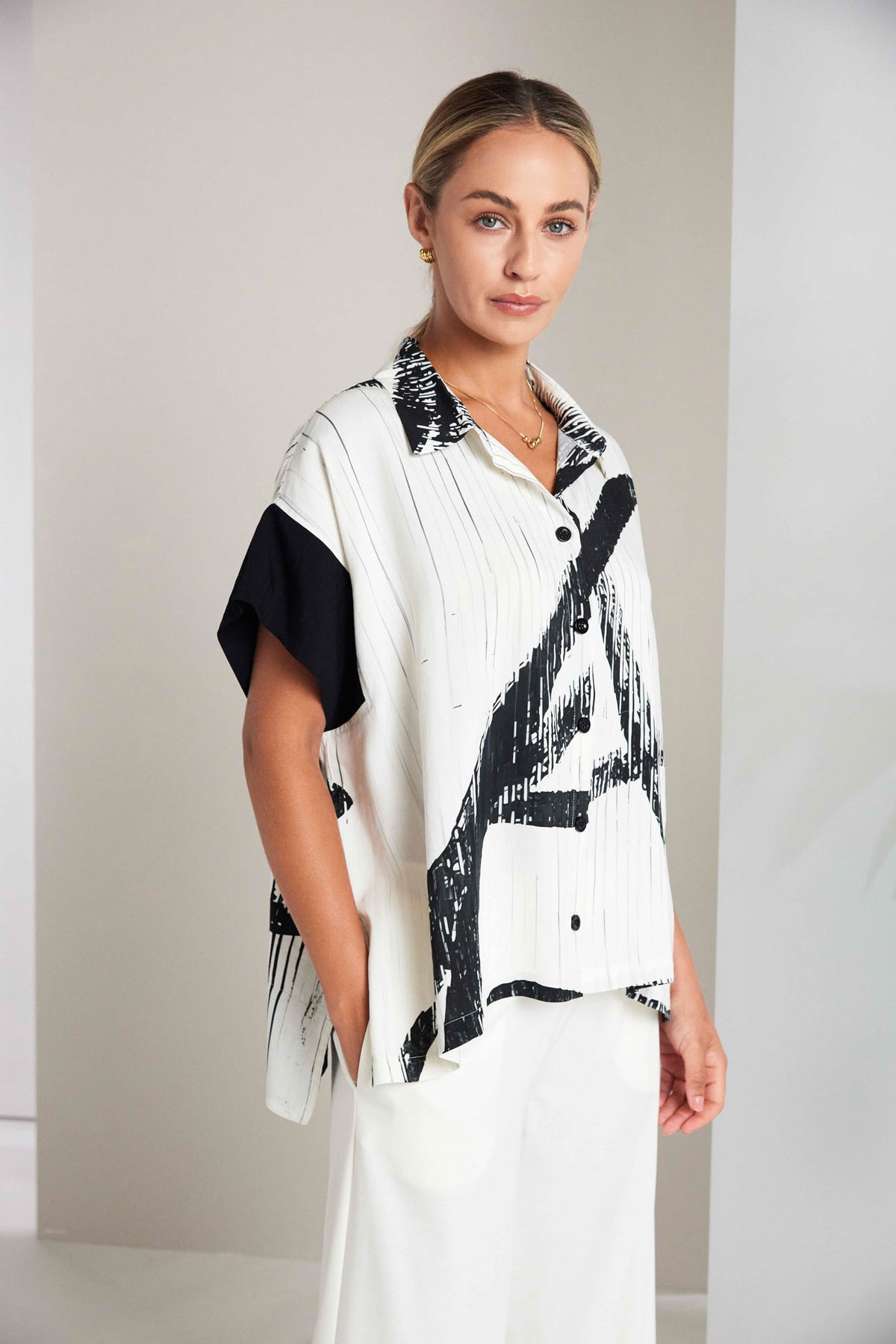 NAYA Multiline Shirt