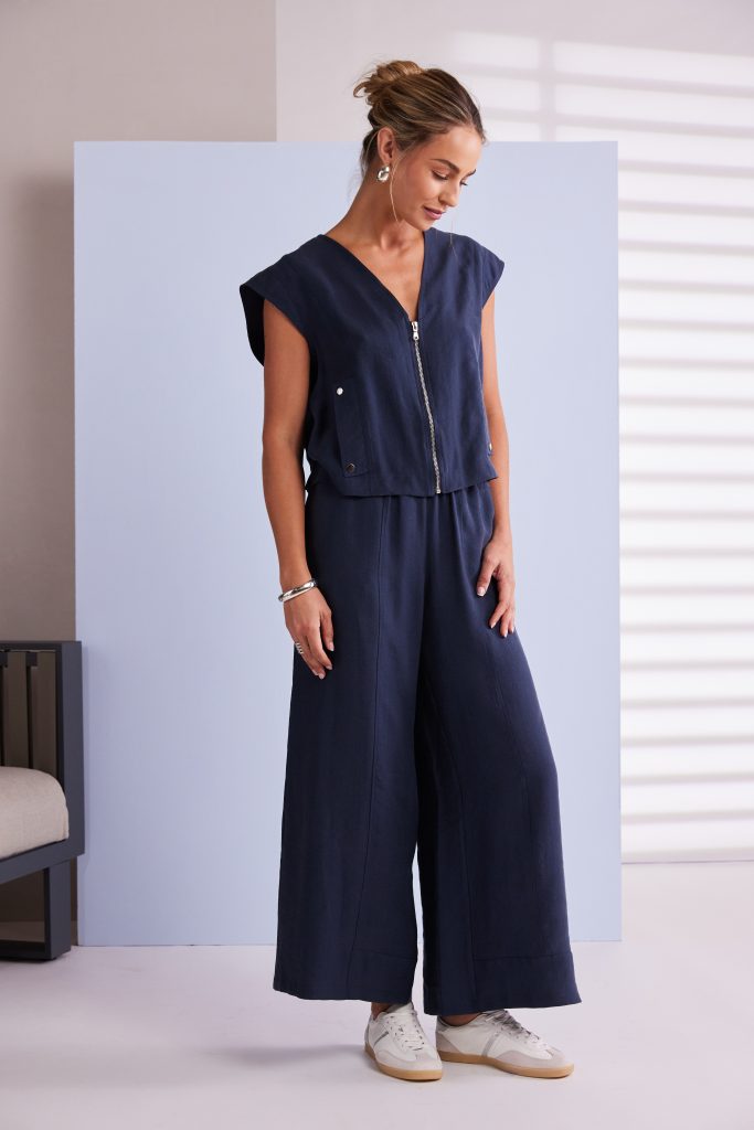 NAYA Zip Waistcoat