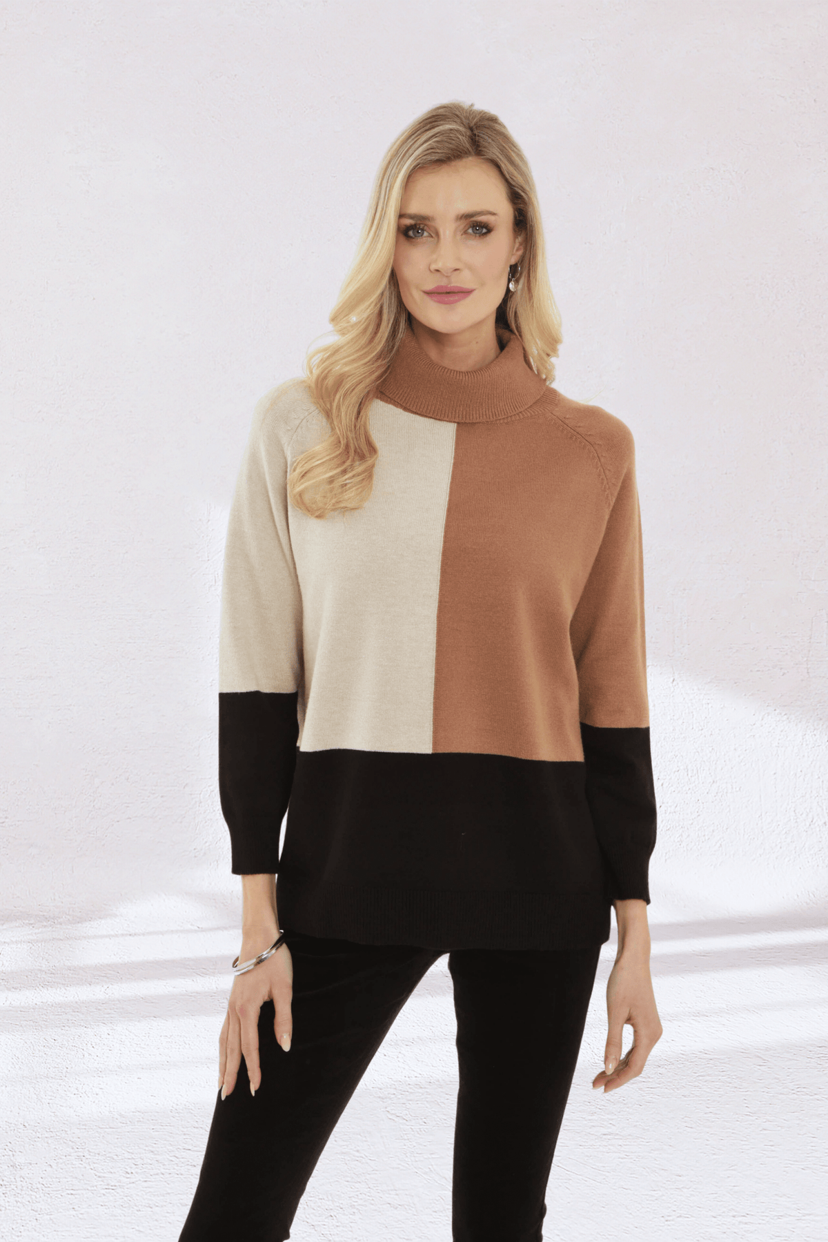 Pomodoro Square Block Turtleneck Knit