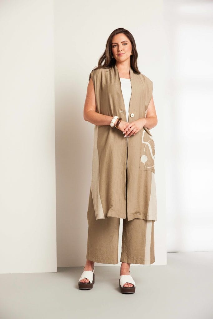 ORA Contrast Waistcoat