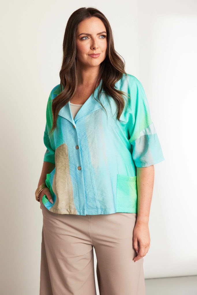 ORA Button Print Shirt