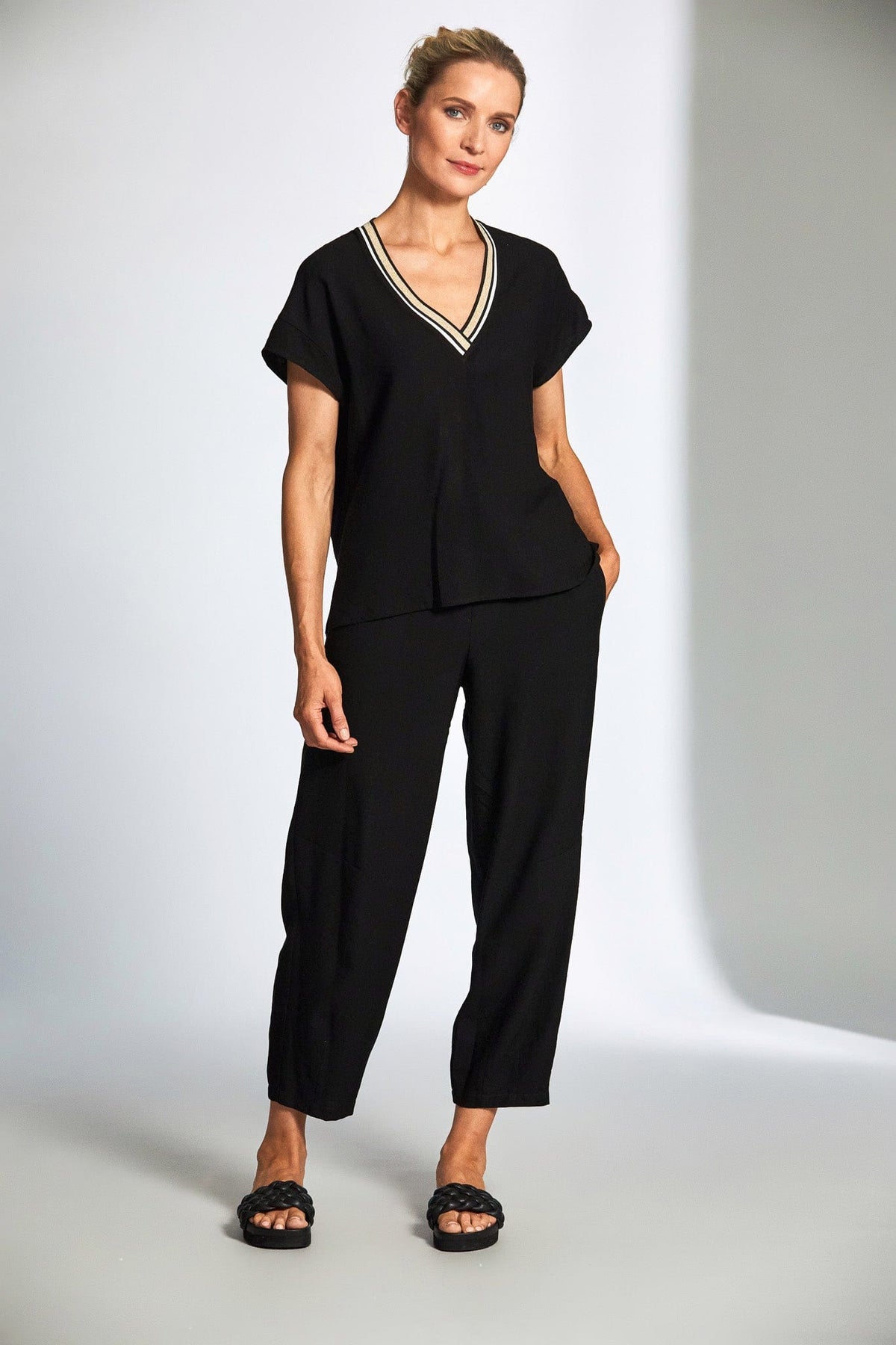PERUZZI V-Neck Seersucker Top