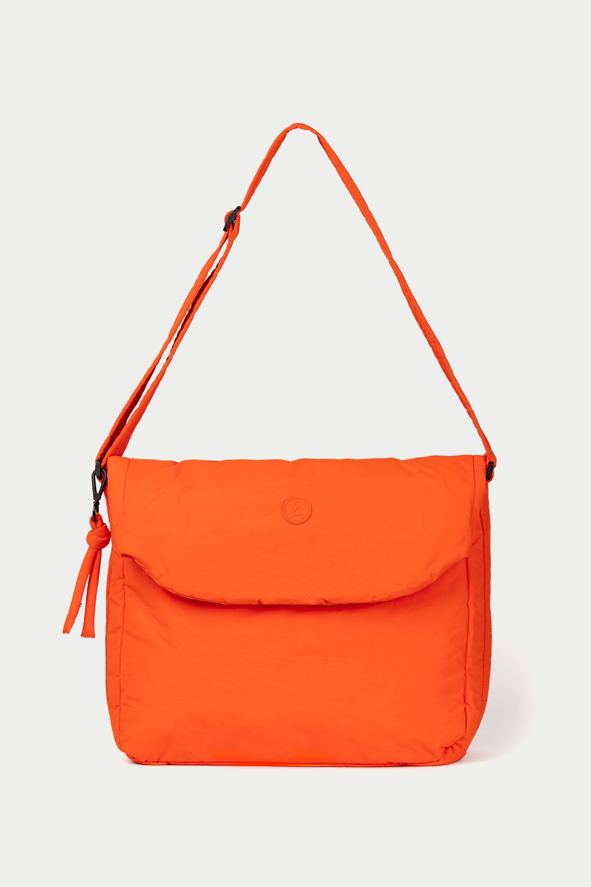 TANTÄ Large Waterproof Mailbag