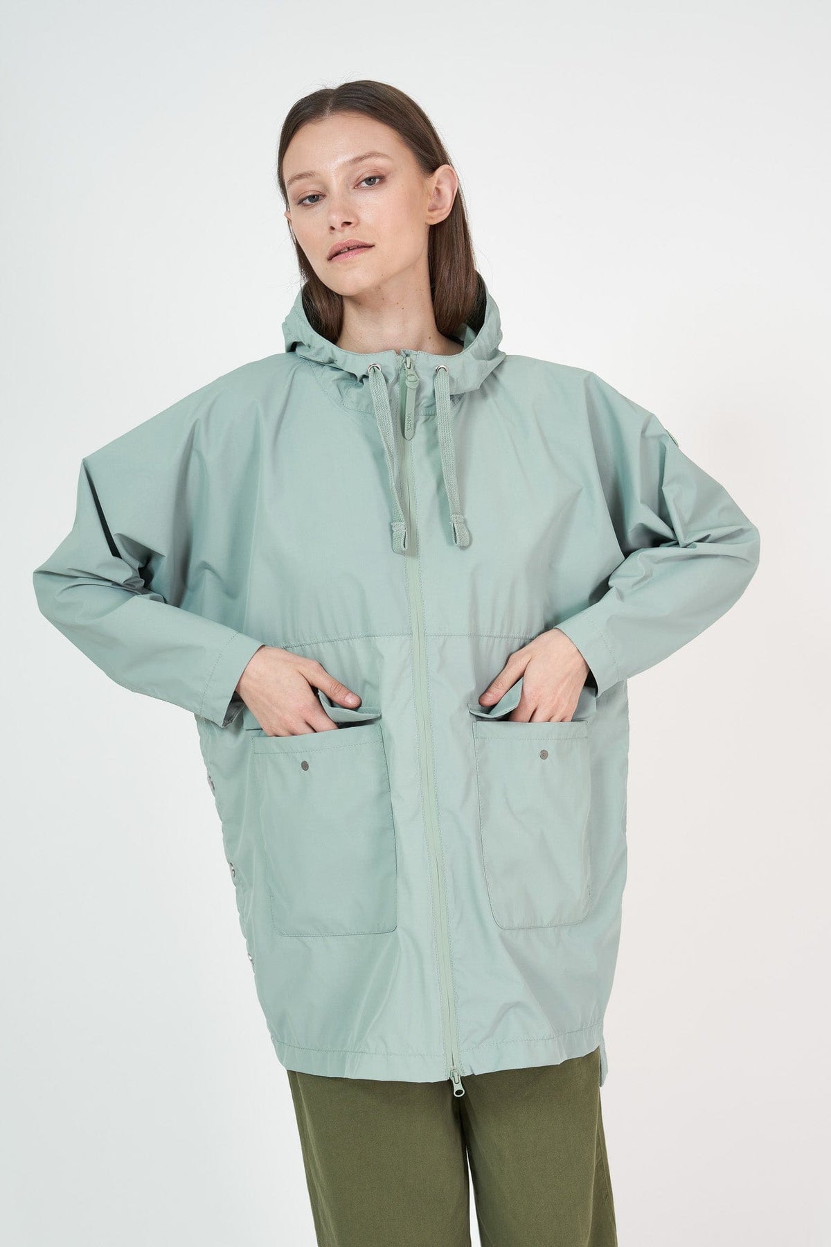 TANTÄ Double Pocket Waterproof Raincoat
