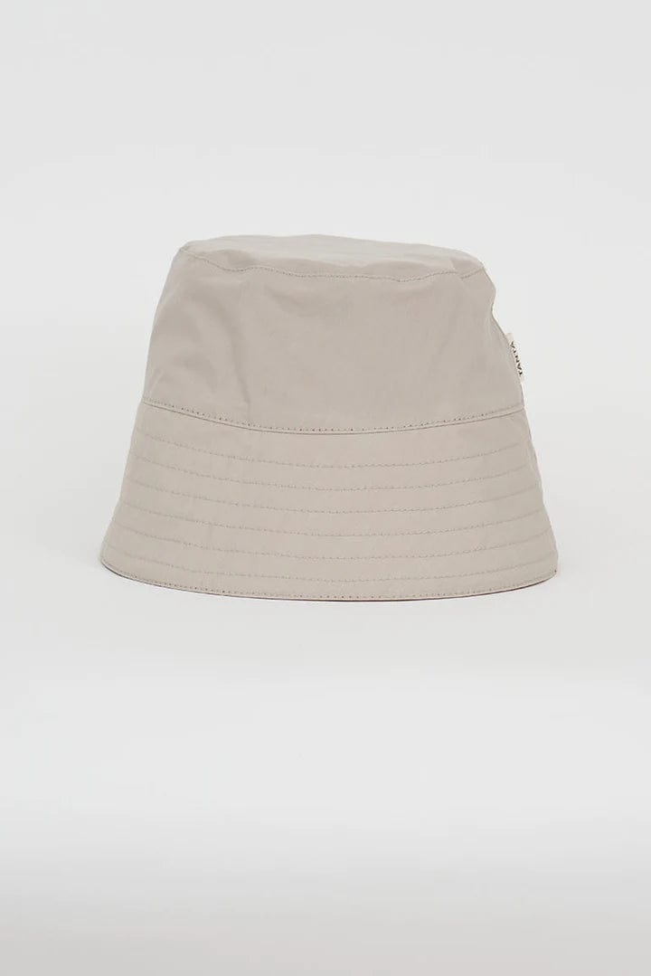 TANTÄ Reversible Waterproof Hat