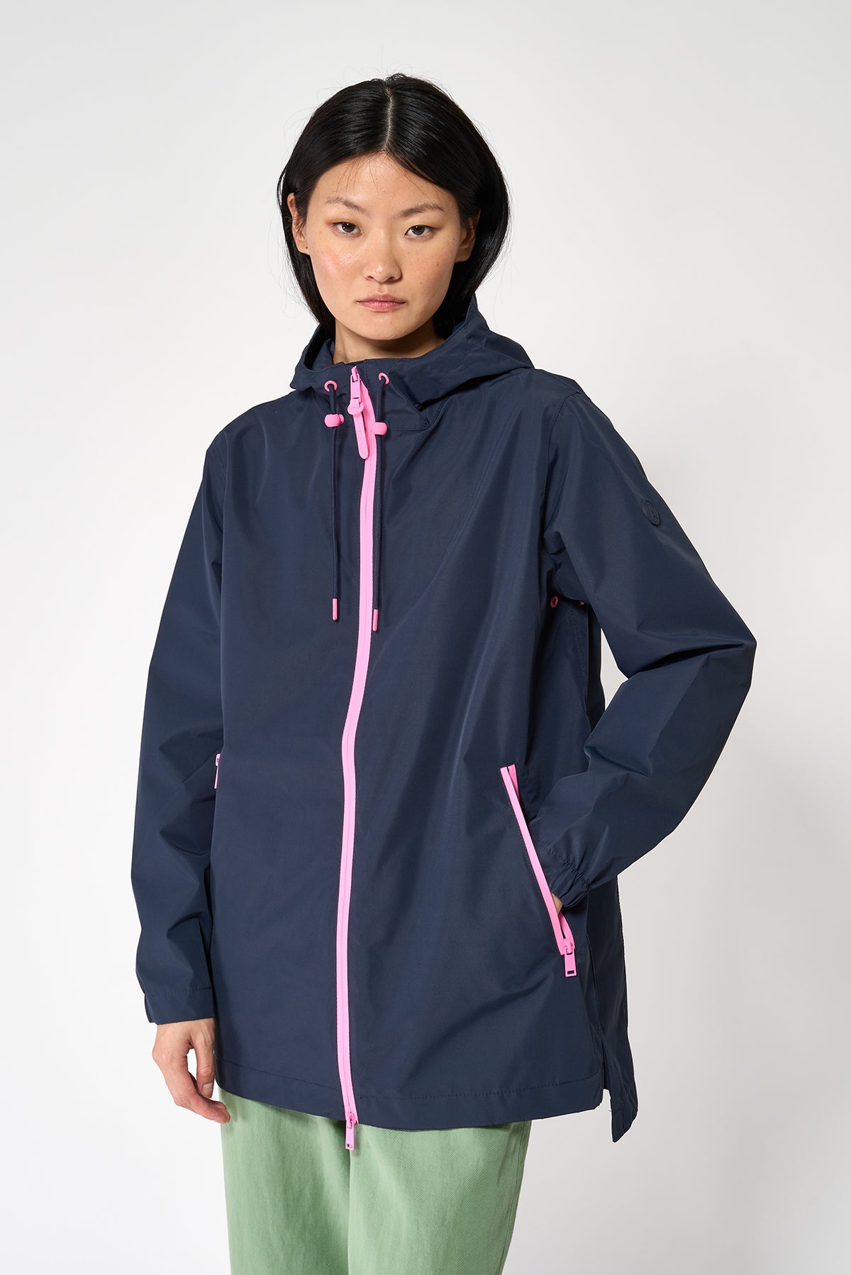 TANTÄ Contrast Zip Waterproof Raincoat