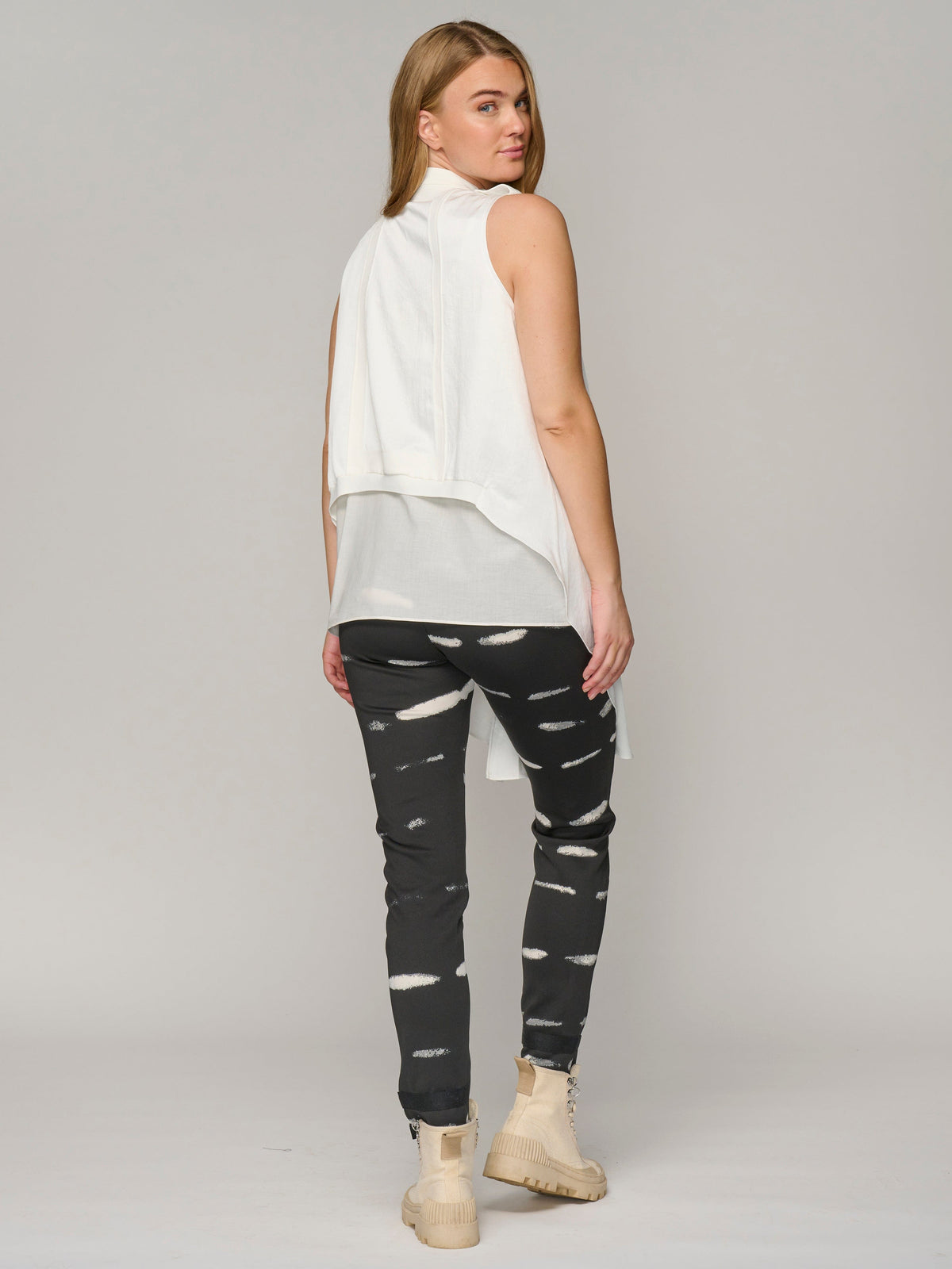 NU Crepe Waistcoat