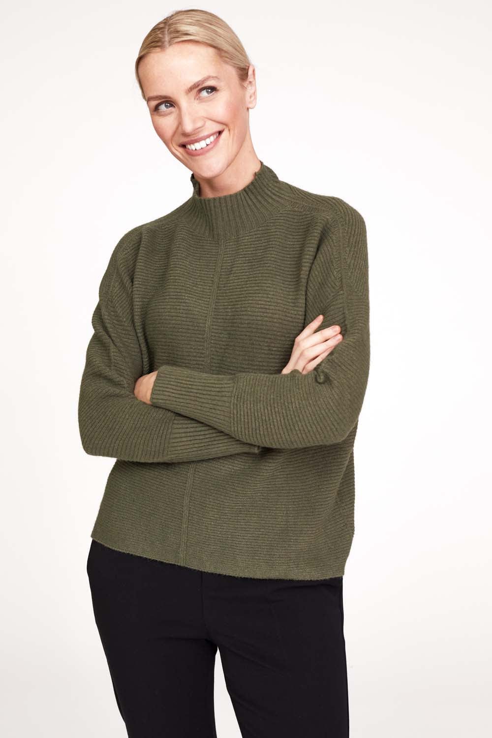 Cécile Wang Ribbed Turtle Knit