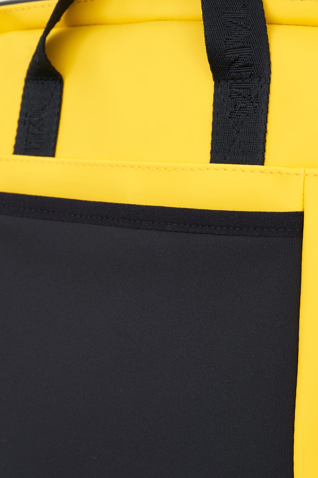 TANTÄ Slim Laptop Bag