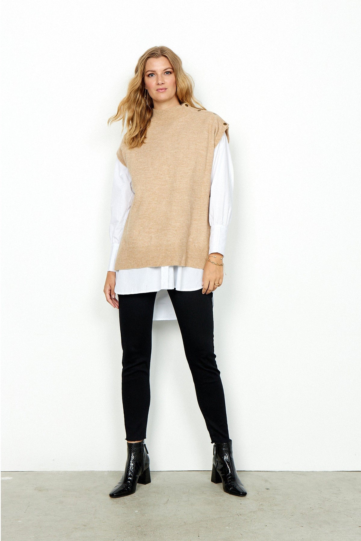 Soyaconcept Funnel Neck Vest